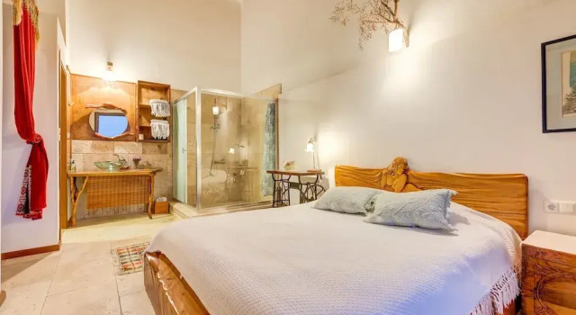 Люкс с балконом и с видом на море Mavi Keci Otel