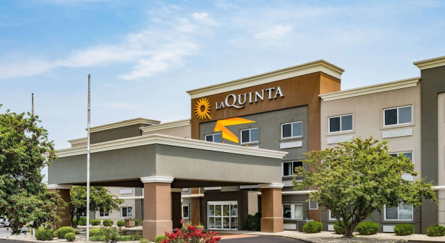 La Quinta Inn & Suites by Wyndham Evansville