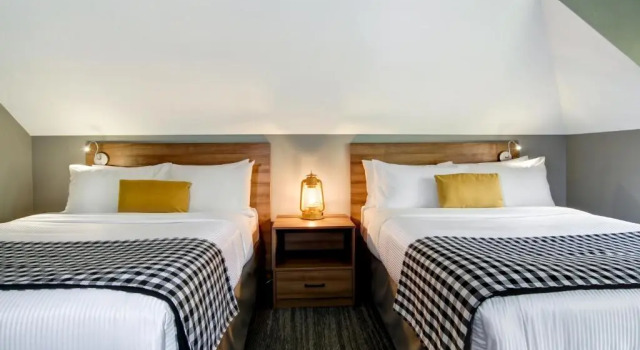 Standard Vierer Zimmer Canalta Lodge
