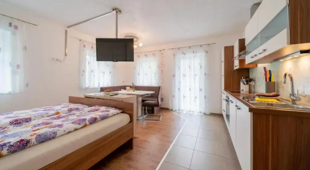 Студия Appartements Salentinig