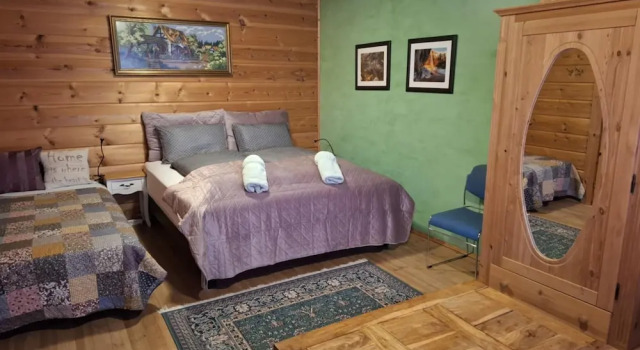Трёхместный семейный номер Standard с видом на сад Alfasteinn Country Home Guesthouse