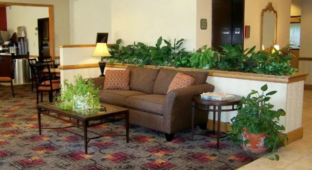 Holiday Inn Express Kendallville, Varaa Hotelli Kendallville Indiana