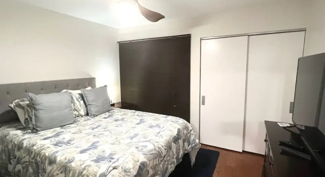 1622 Live oak Park