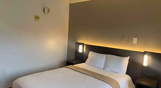 Четырёхместный номер Standard Motel 6 Gulfport, MS Airport