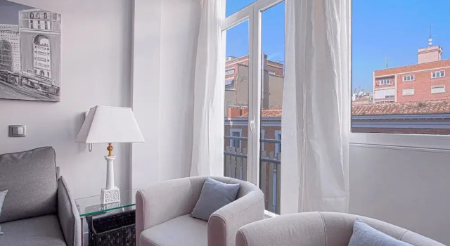 Апартаменты Cozy & Bright 1 Bd Apartm one Step Away Form Retiro Park. Retiro III