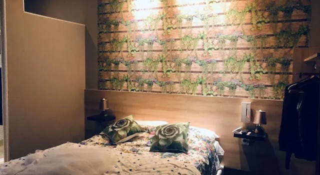 Le Kamelia, Rezerwuj Hotel Salles 