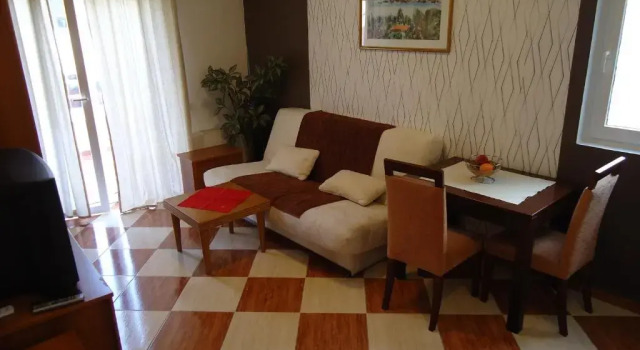 Guesthouse Villa Gaga, Book Villa Sommerhuse i Budva, Hytte