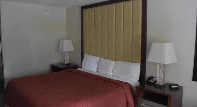 Двухместный номер Standard Landmark Inn