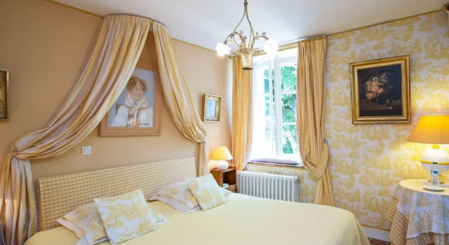 Château de la Rue, Book Bed and Breakfast  