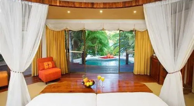 Ntwala Island Lodge, Book Hotel 5-stjernede hoteller i Chobe, 5*
