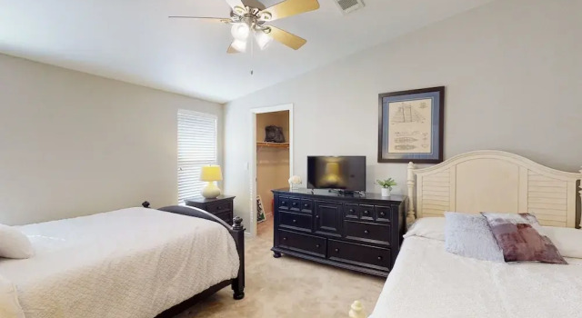 Exclusive 3BR w/ Pool, Hot Tub, W/d, & Clubhouse, Prenota Casa vacanze Havasu Lake Stati Uniti
