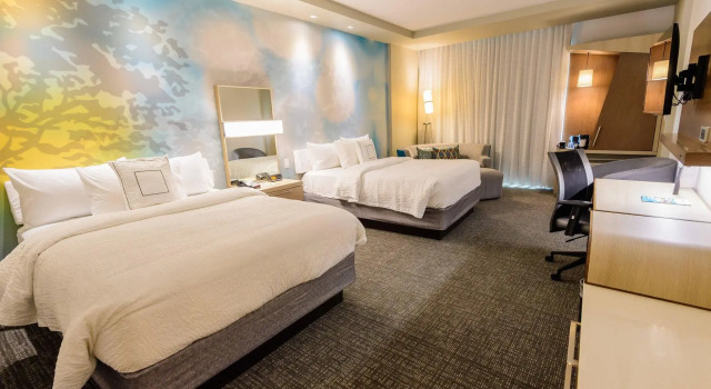 Четырёхместный номер Standard Courtyard by Marriott Lake Jackson