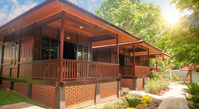 PS Bunaken Resort and Dive, Prenota Resort Hotel a Sulawesi con piscina, Piscina