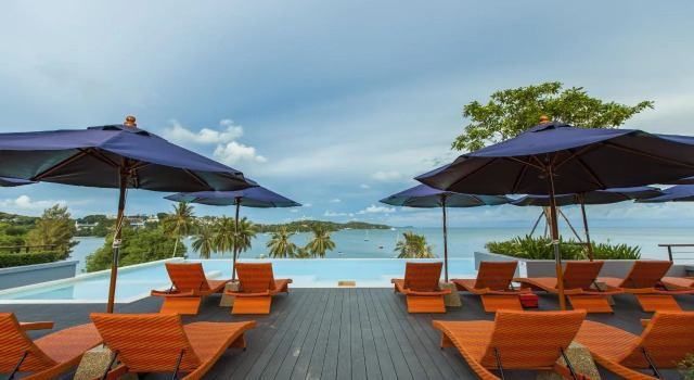 Отель Bandara Beach Resort, Phuket