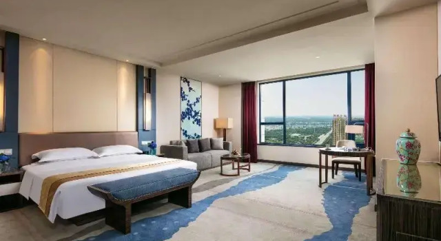 Номер Premier Ramada by Wyndham Heze