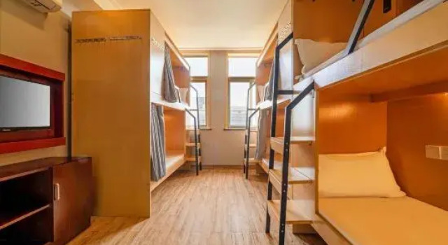Кровать в общем номере (женский номер) Shaoguan Business Hotel