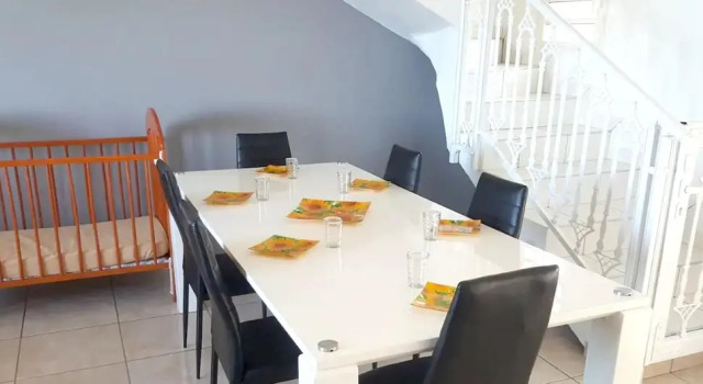House With 3 Bedrooms in Sainte Anne, With Wonderful Mountain View and Furnished Terrace Near the Beach, Book Hotel Hotels in Saint-Paul with Parking, Parking