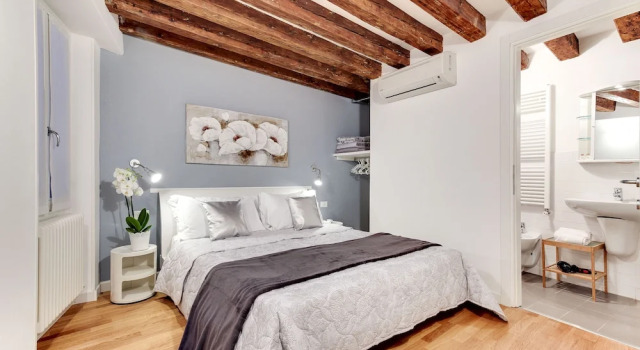 Fenice Maison by Wonderful Italy, Забронировать Апартаменты/квартира Апартаменты Венеции, рядом с Собор Святого Марка, Апартаменты/квартира