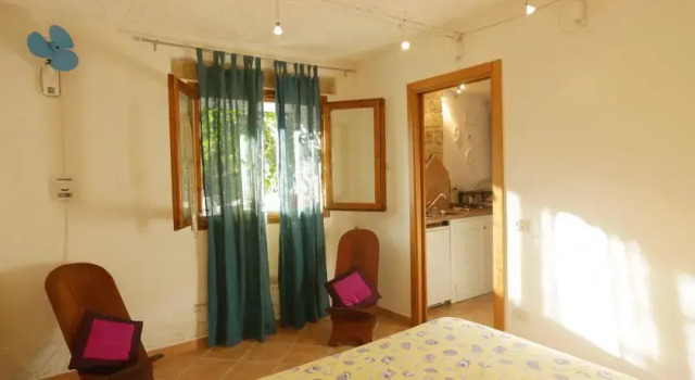 Casa bianca rossa viola