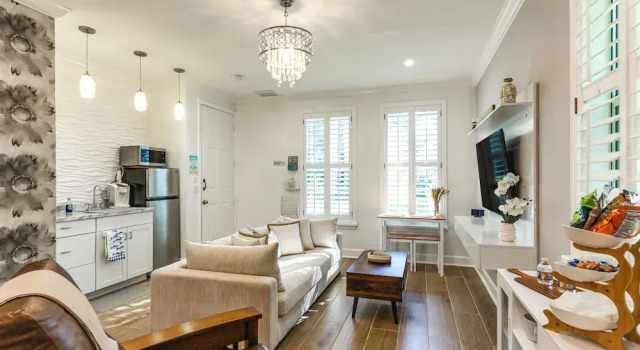 Pet-friendly Studio: 6 Mi to Jupiter Beach Park!, Rezerwuj Apartament Jupiter Palm Beach County