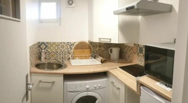 Studio 25m2 indépendant sous-sol, Забронировать Апартаменты/квартира Отели О-де-Франс с парковкой, Парковка