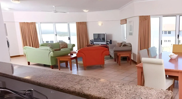 Coolum Seaside Apartments, Prenota Appartamento Hotel a Queensland con parcheggio, Parcheggio