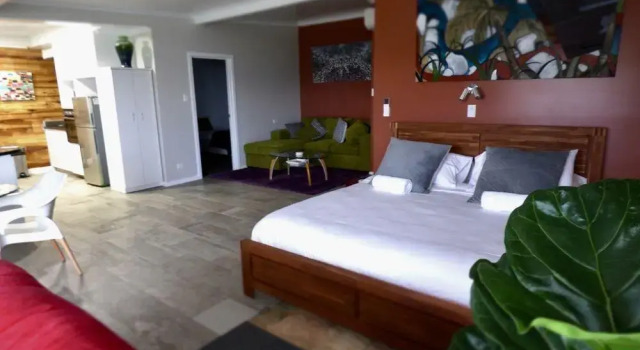 ArtHOUSE Beachfront Accommodation