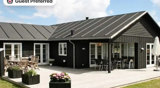 Коттедж 5 star holiday home in Nysted