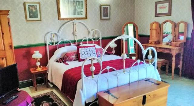 Номер Deluxe A Pilgrims Rest Guest House in Graskop