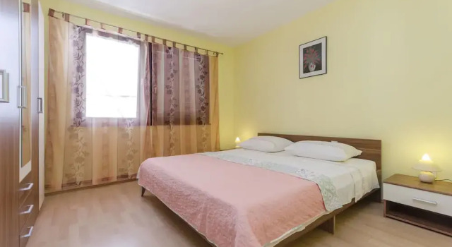 Apartments Rajka, Забронировать Апартаменты/квартира Апартаменты Водице, рядом с Пристань для яхт ACI Водице, Апартаменты/квартира