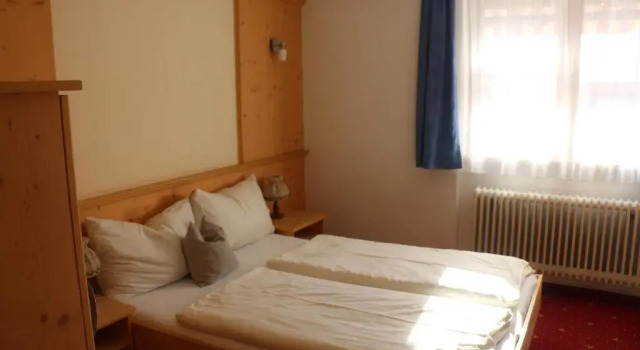 Номер Standard Pension Singer