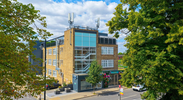 Best Western Northfields Ealing Hotel-Opposite Northfield Station -Piccadilly line