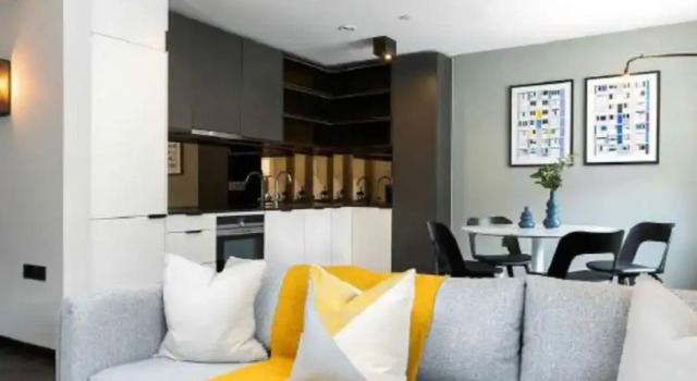 Vibrant Stylish 1 Bed Apartment Behind Oxford St, Varaa Huoneisto Asunnot kohteessa Merseyside, Huoneisto