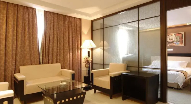 Jiangsu Civil Aviation Dongyuan Hotel - Nanjing, Prenota Hotel Nanchino Jiangsu