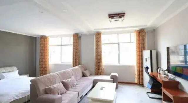 Люкс Deluxe Mingren business hotel in Zaozhuang