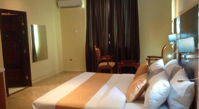 De Meros Hotel and Suites, Đặt Khách sạn Agidingbi Lagos State