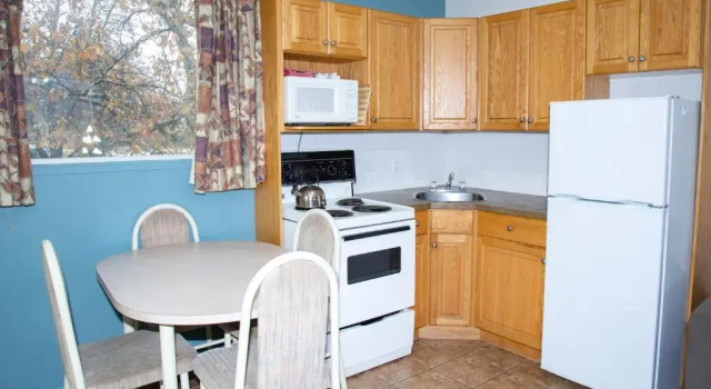 Четырёхместный люкс c 1 комнатой Spanish Villa Resort