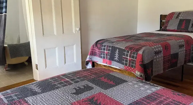 Номер Comfort Allegory Inn