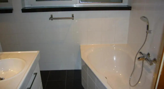 Коттедж с 4 комнатами Hausamaarbach