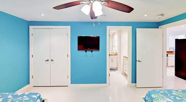 Updated 3br  W/ Pools 3 Bedroom Condo