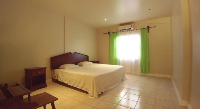 Pinneys Beach Hotel Nevis