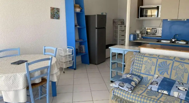 Appartement Port Camargue, 2 pièces, 6 personnes - FR-1-250-113, Book Apartment Hotels in Camargue with a Pool, Swimming Pool