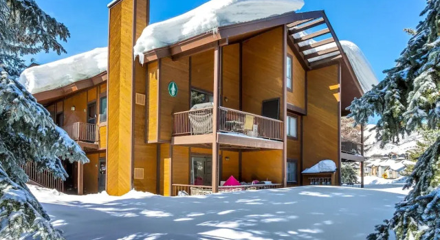 Park City Gem At Red Pine! Cozy Ski Condo With Heated Pools And Hot Tubs! B4 1 Bedroom Condo by RedAwning, Забронировать Апартаменты/квартира Апартаменты Парк-Сити, рядом с Полет над каньонами, Апартаменты/квартира