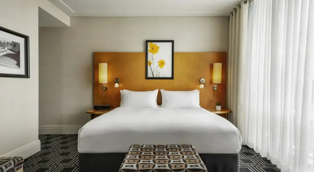Номер Superior Sofitel Montreal Golden Mile