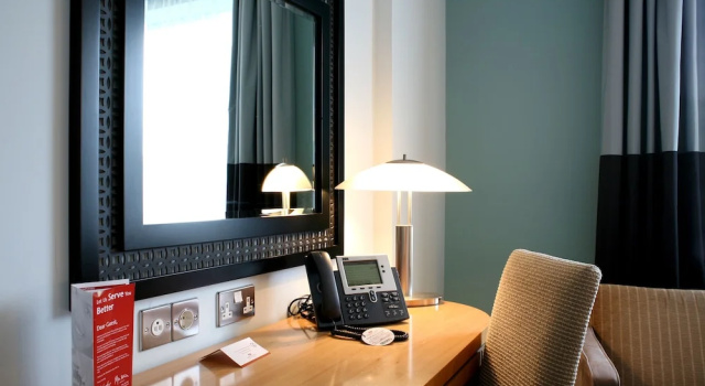 Четырёхместный номер Standard Crowne Plaza Dublin Airport by IHG