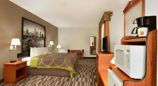 Номер Superior Super 8 by Wyndham Chatsworth/Dalton