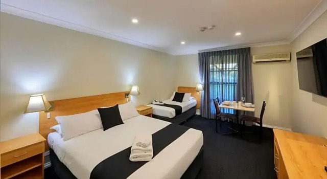Номер Deluxe Bushmans Motor Inn