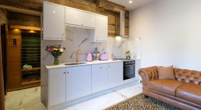 Полулюкс Lymestone Boutique Accommodation