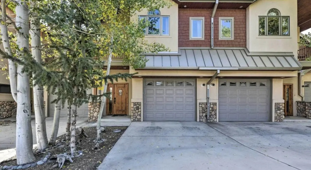 Riverfront South Fork Abode w/ Views: Fish & Hike, Rezerwuj Apartament Hotele w South Fork z parkingiem, Parking