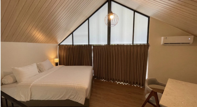 Люкс Azana Essence Sanggabuana Bogor